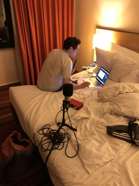 Datei:Hotelzimmer 2.jpeg