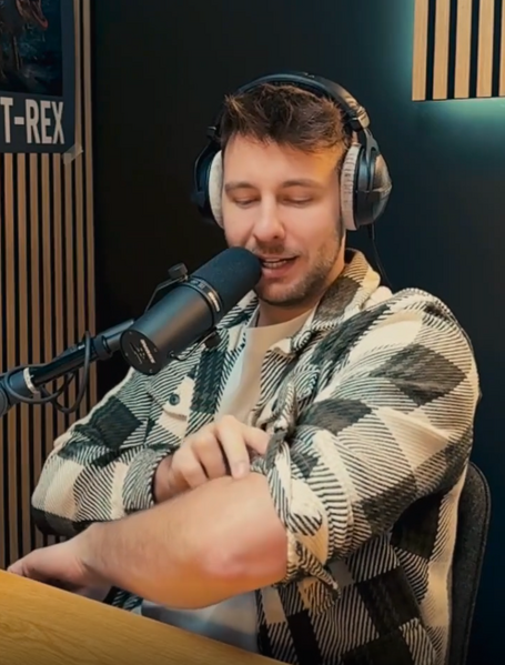 Datei:Boosted Narbe Ellenbogen.png