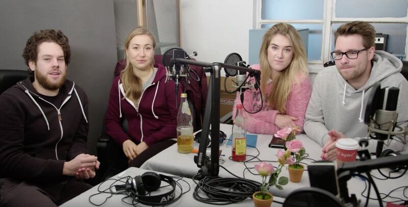 Datei:GAI Ensemble.jpg